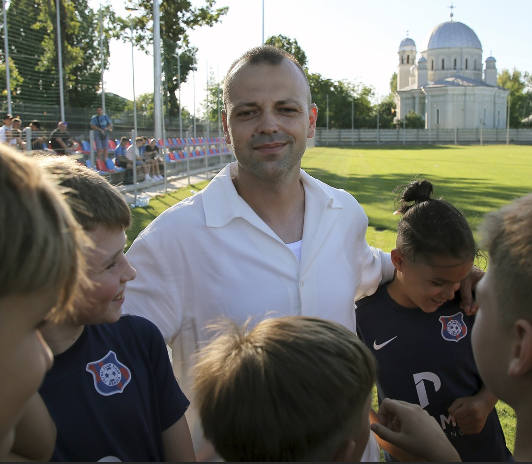 Portrait of Flavius Andrișca, founder of Radical Football
